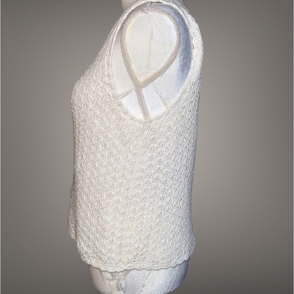 Moda intl sleeveless short cotton sweater top, L. - Picture 2 of 8